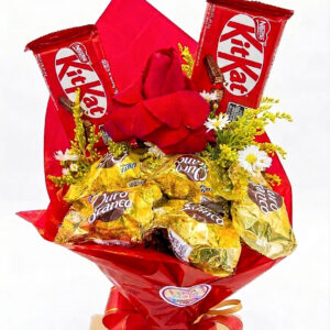 BUQUÊ 1 ROSA + CHOCOLATES (Ouro branco + 2 KITKAT)