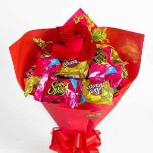 BUQUÊ 1 ROSA + CHOCOLATES (Sonho de Valsa e Ouro branco)