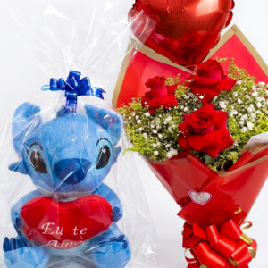 KIT STITCH + BUQUÊ DE 3 ROSAS COM BALÃO DE CORAÇÃO