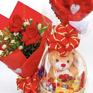 KIT CESTA DE CHOCOLATE COM URSO + BUQUÊ 2 ROSAS
