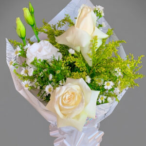 BUQUÊ DE 2 ROSAS BRANCAS