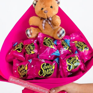 BUQUÊ DE SONHO DE VALSA COM URSINHO